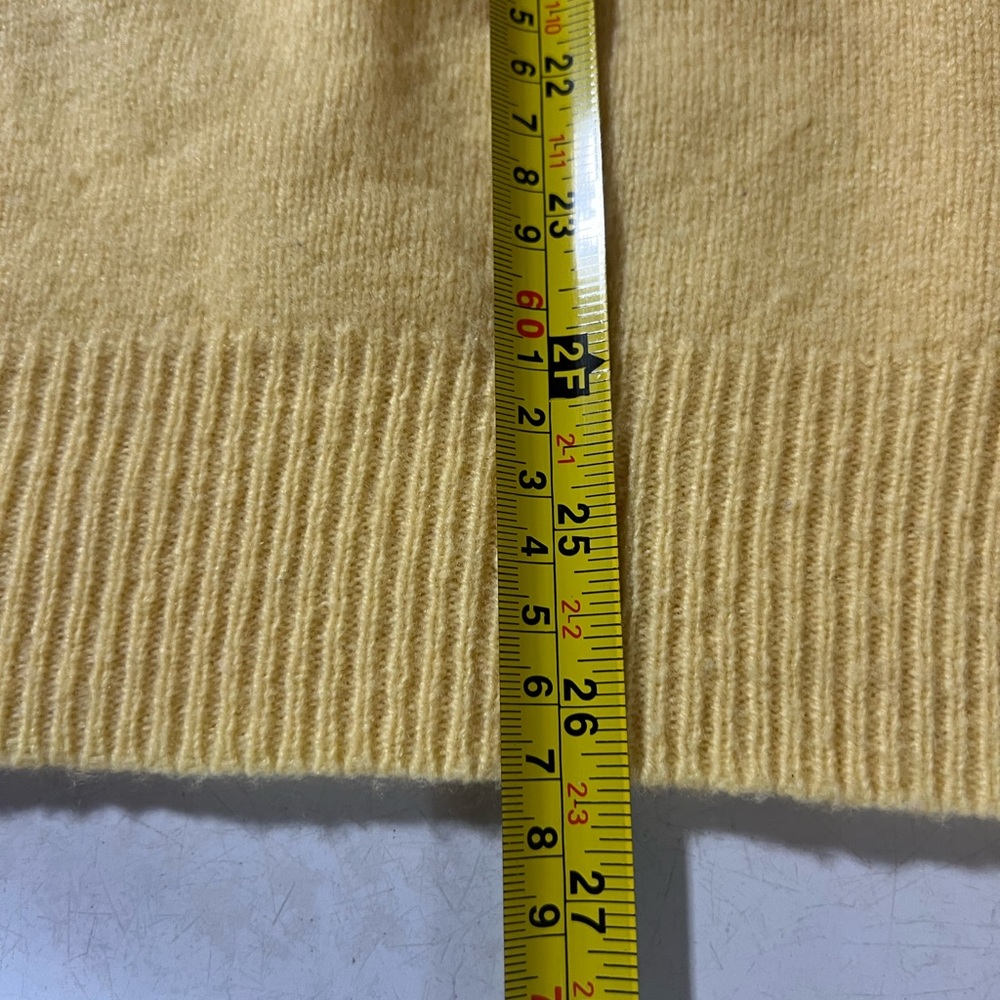 Ralph Lauren Men's XL Yellow V-Neck Sweater With Black Pony Logo - Picture 11 of 11